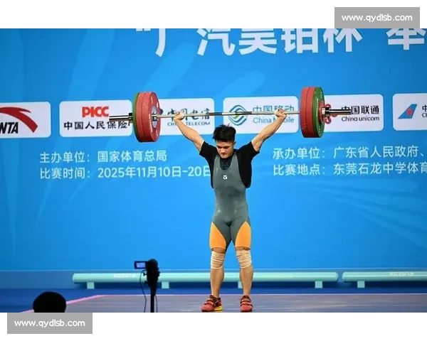国际举重赛裁判判罚再掀争议运动员成绩取消引发舆论热议公平性遭质疑 国际举重赛裁判判罚再掀争议运动员成绩取消引发舆论热议公平性遭质疑