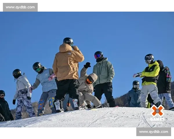 全球顶尖滑雪赛事全景解析与运动员竞技风采展示 全球顶尖滑雪赛事全景解析与运动员竞技风采展示